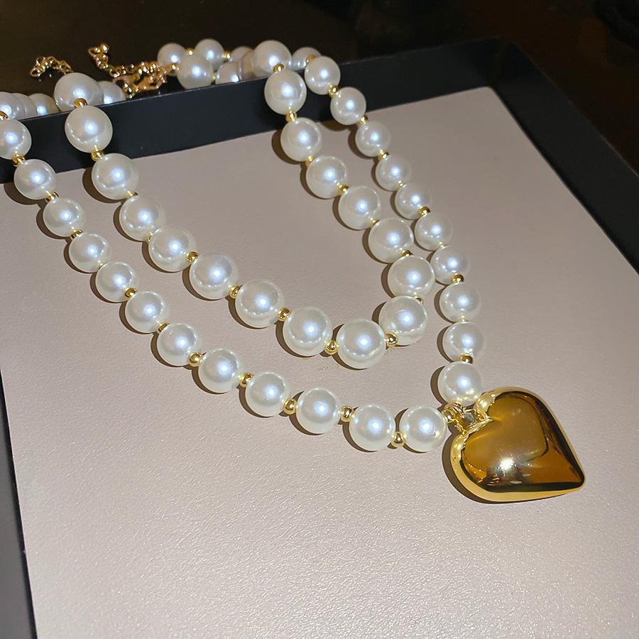 European and American color acrylic shell beaded necklace design sense collarbone chain exaggerated necklace women