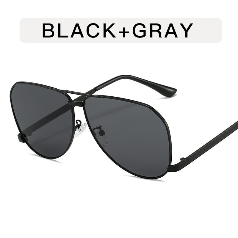 High Quality Sunglasses Men Pilot Shape UV400 Protection Women Sun Glasses Driving Hiking Travelling Woman Sun Glass