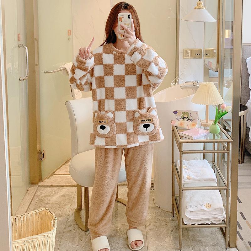 Women's Plus Size Plaid Plush Pajamas for Winter - Long Sleeve, Cozy Fit for All Body Types