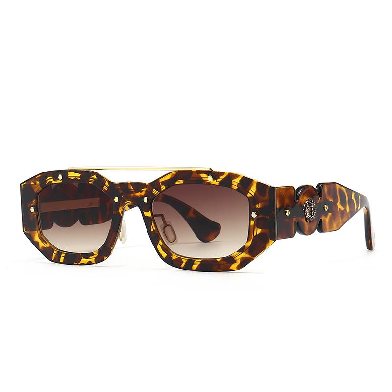 Fashion Punk Sunglasses Men Vintage Y2K Decorative Rectangulares Eyewear Women Luxury Brand Designer Spring Unique Sun Glasses
