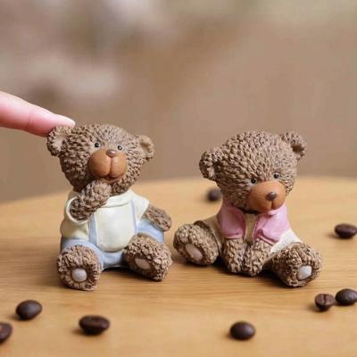 Yousheng 2Pcs Cartoon Couple Bear Resin Figurine, Handmade Sitting Standing Bear Statue, Vintage Animal Sculpture Table Ornament for Home,