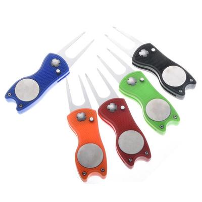 Widełki do golfa Narzędzie do naprawy greenu z markerem do piłki