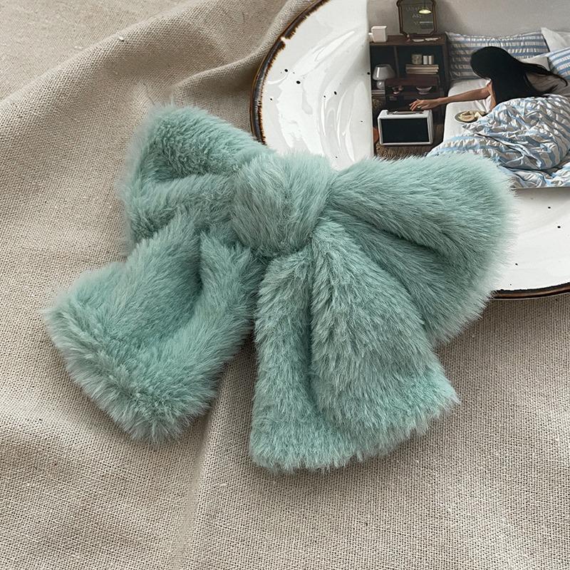 Plush Big Bow Hairpin Velvet Back Head Hairpin Versatile in Winter Furry Hair Clip Top Hair Accessories Headwear