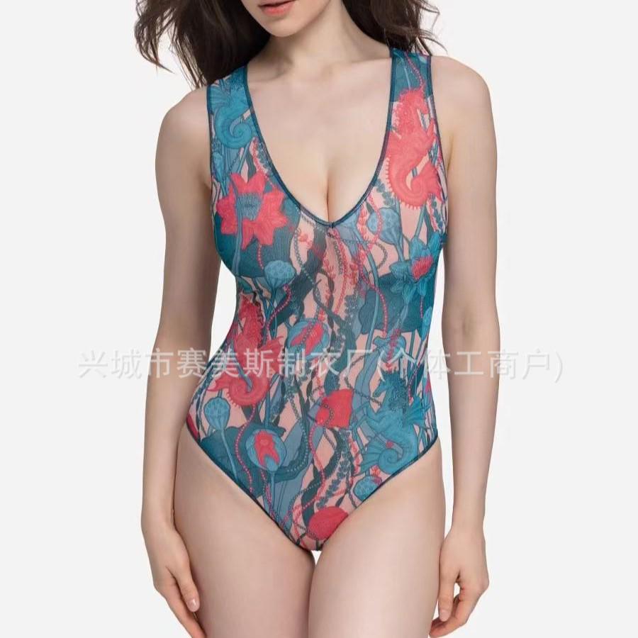 European & American Women s One-Piece Swimwear for Beach & Training S картинки
