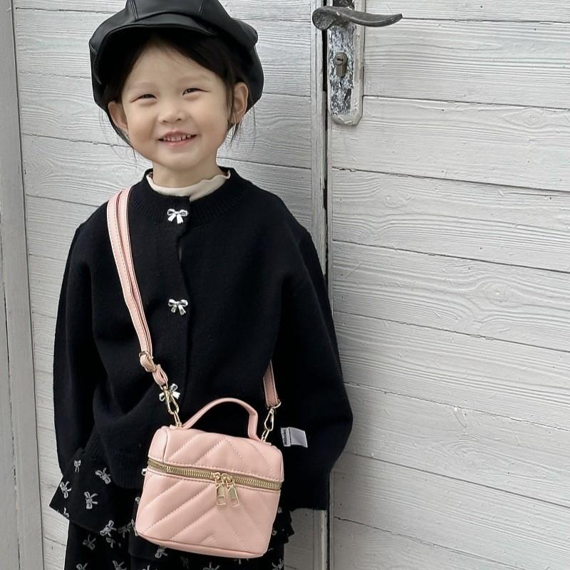 Color Solid Trendy Chain Bag For Kids Ideal For School And Outings Daily