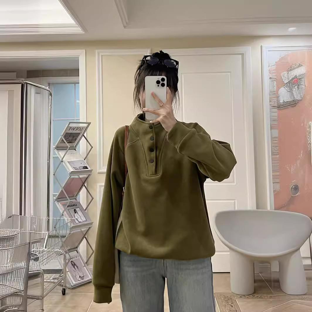 

Austrian velvet semi-turtleneck snap-button sweater women s 2024 autumn and winter versatile loose casual thickened warm shoulder sleeve bottoming top L