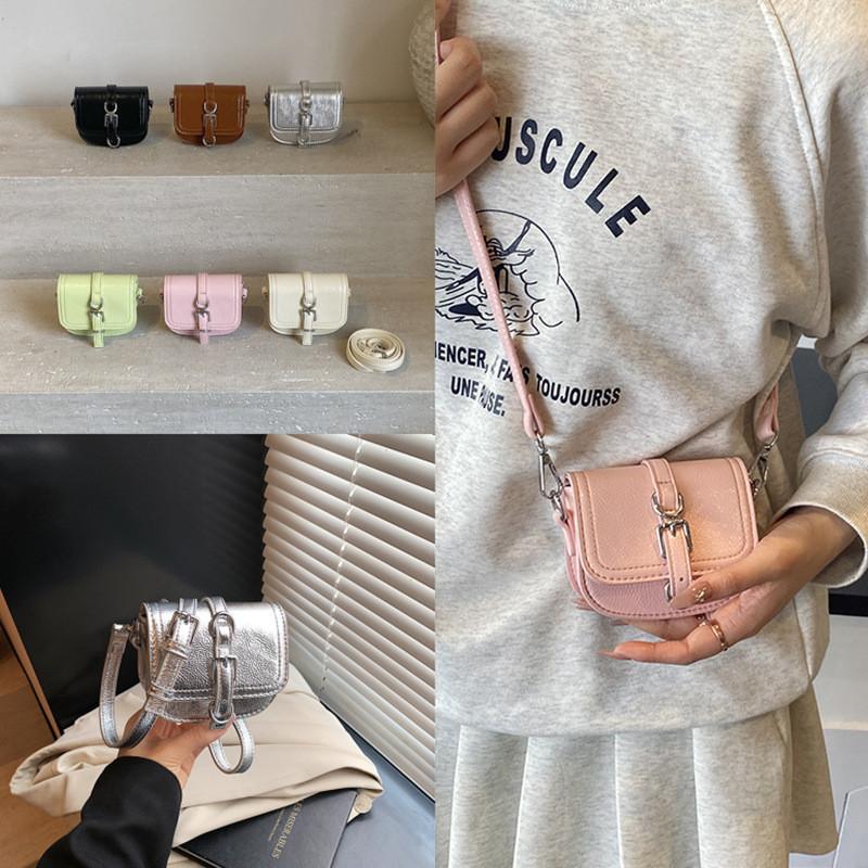 Fashionable Small Crossbody Wallets With Sewed Detailing For Urban Women