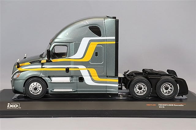 Ixo 1/43 Freightliner Cascadia 2018 Metallic Gray