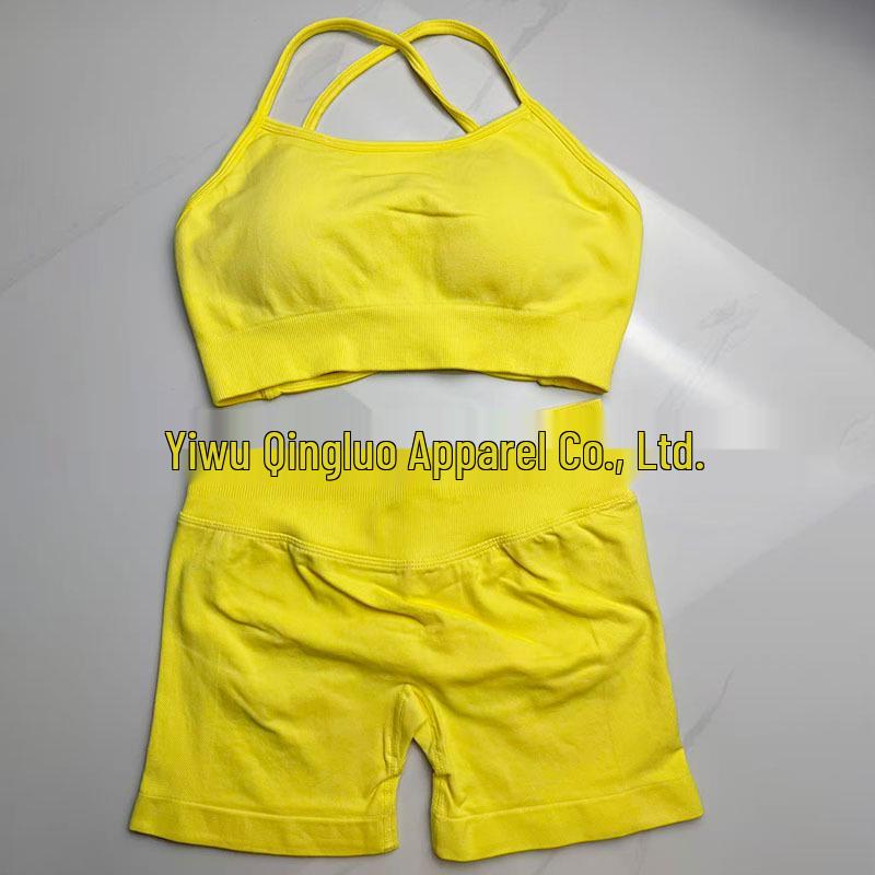 

Dfyne Seamless Criss-Cross Nylon Sports Bra & Yoga Shorts Set Extra Small