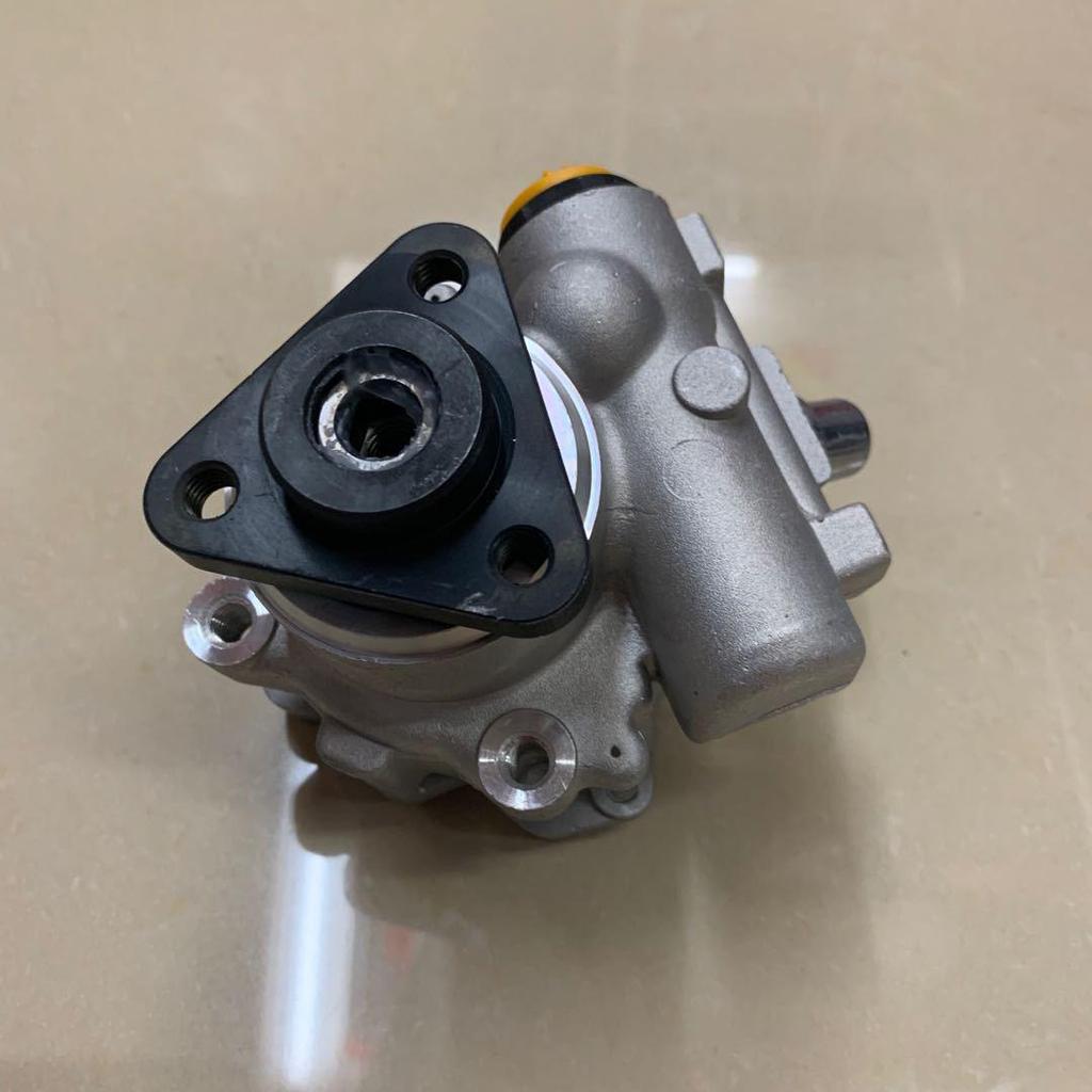 Pompă servodirecție BMW E83 32413404615