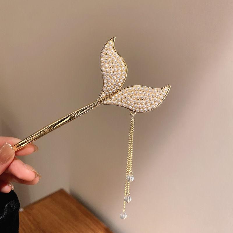 Luminous Tassel Lantern Hairpin: Retro Fairy Court Headwear