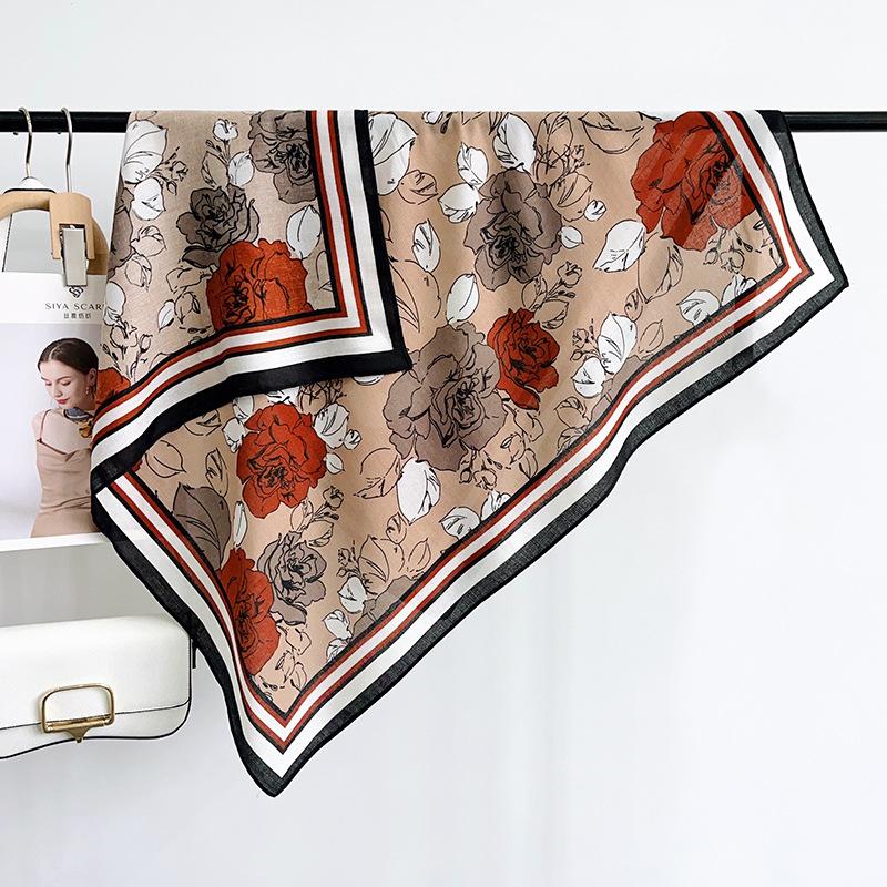 Autumn and winter vintage rose-print silk scarf for women, niche and sophisticated shawl for women, versatile silk wool large square scarf