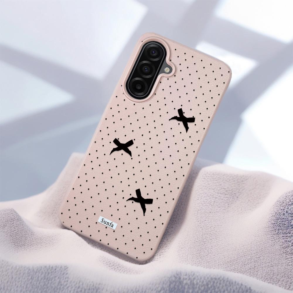 

Polka Dot Bow Phone Case For Samsung A05S A06 A07 A15 A16 A34 A35 A53 A54 A55 S23 S24 S25 Ultra FE Case A17 A26 A36 A56 Samsung A35