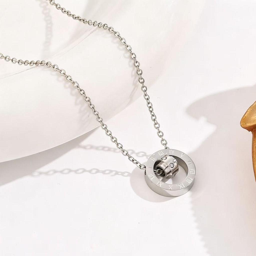 Elegant 18K Plated Titanium Steel Cross Necklace for Women - Light Luxury Clavicle Chain That Resists Fading