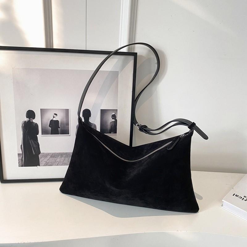 Ielgy Retro Matte Suede Pillow Bag Autumn Winter One-Shoulder Underarm Bag Simple Large-Capacity Commuter Bag