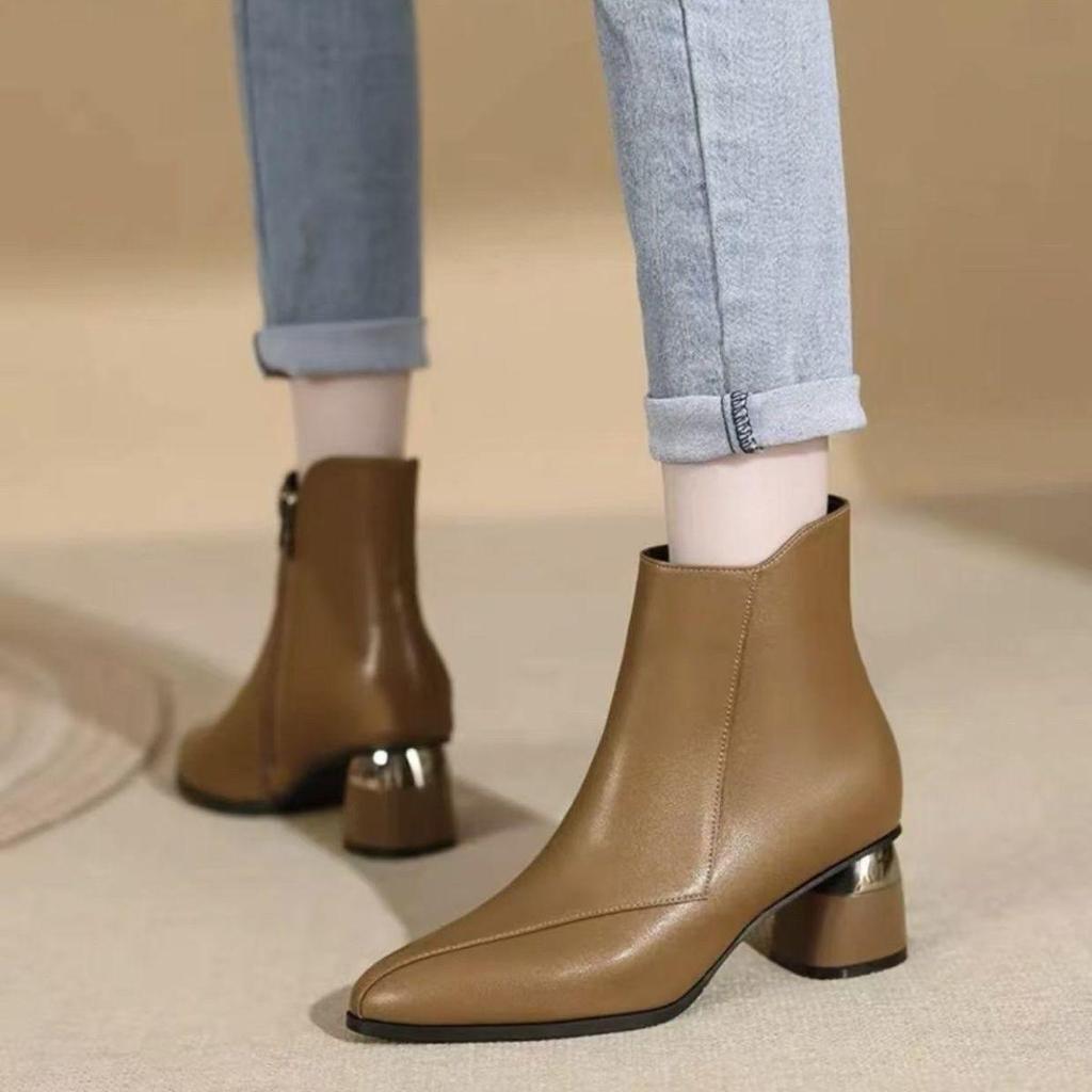2025 Women's Genuine Leather Ankle Boots, Pointed Toe, High Heel, Chunky Sole, Plus Size, Velvet-Lined for Autumn/Winter