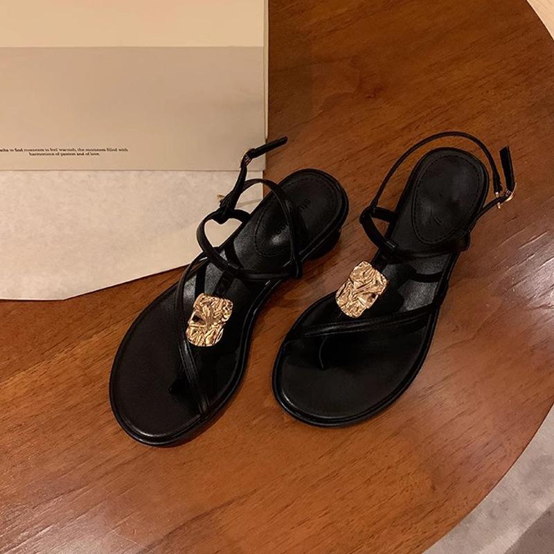 

Grape mother summer new holiday wind fine belt toe metal buckle thick heel sandals women s word with high heel sandals 34