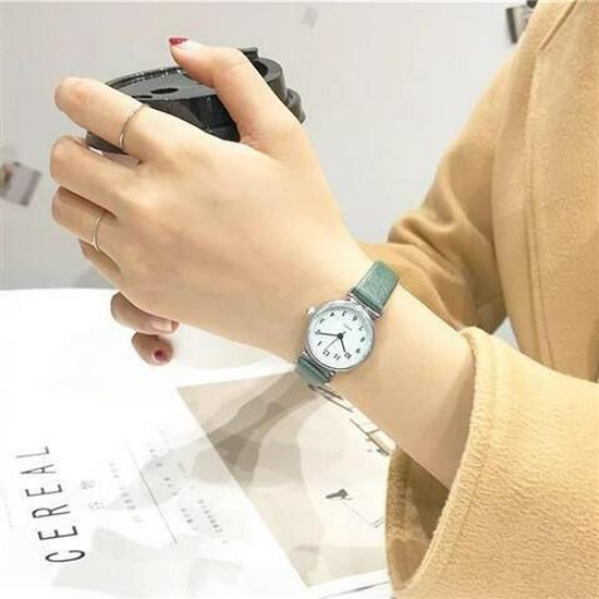Ladies' Elegant College Style Quartz Watch with Small Dial