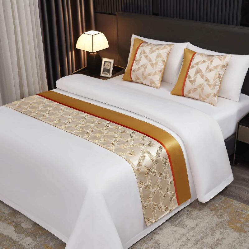 Light Luxury High-end Hotel Bed Flags Vintage Decorative Scarves Bedding Same Style Pillowcase European Style Wedding Room Home Decorat Bed Tail Towel