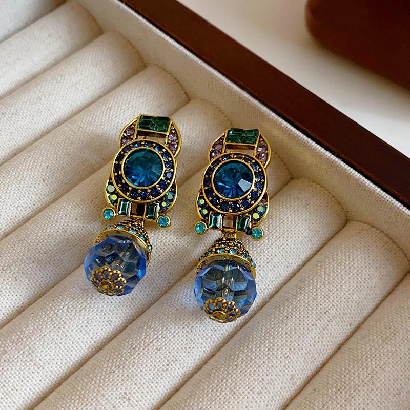 

Silver Needle Diamond Pearl Water Drop Geometric Earrings Retro Light Luxury Premium Earrings Exaggerated Design Earrings