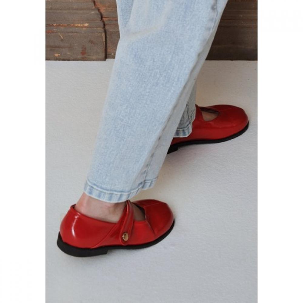 The Coffee Bean   Tea Leaf Red Strap Shoes Ba12af02rd