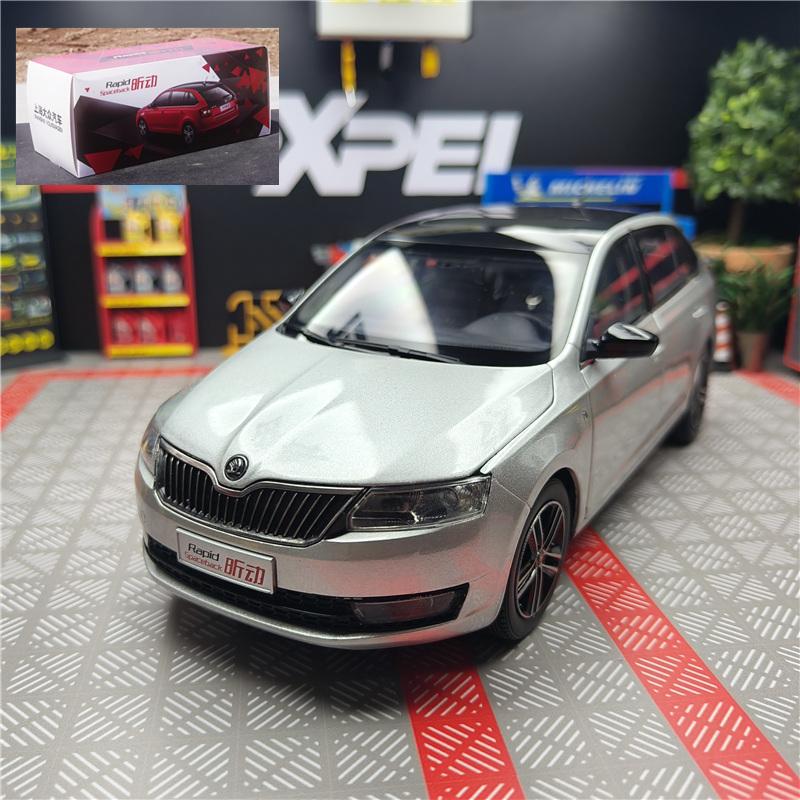 1:18 SKODA Rapid Spaceback Alloy Wagon Car Model Diecast Metal Travel Vehicles Car Model Simulation Collection Children Toy Gift