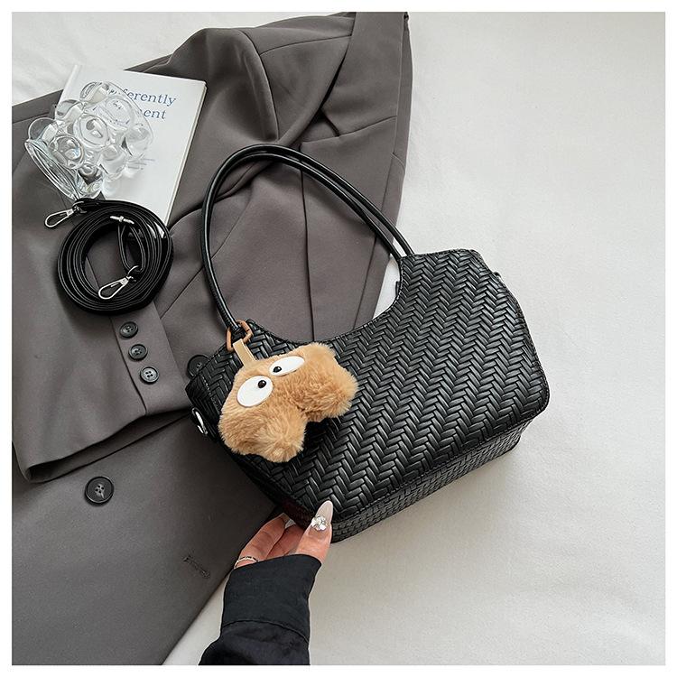 

Woven large-capacity handbag women s 2025 new retro high-end shoulder messenger bag fashion tote bag tide