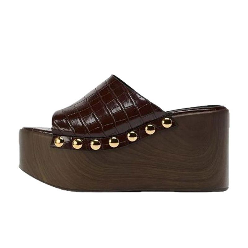 Fashion Women's Sandals Plus Size 34-42 Summer Platform Slippers Women Outdoor Slides Slipper Vintage Rivets High Heels New Wedges Shoes