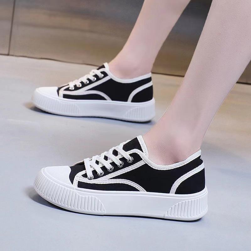

Board shoes women s daily leisure one-pedal casual shoes low-top outdoor breathable mother shoes non-slip single shoes 40