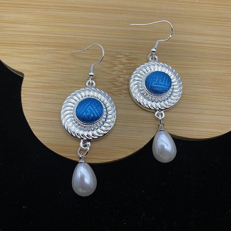 [Fabric] Mongolian earrings women's characteristic ethnic style short earrings, zinc alloy silver-plated, imitation silver earrings