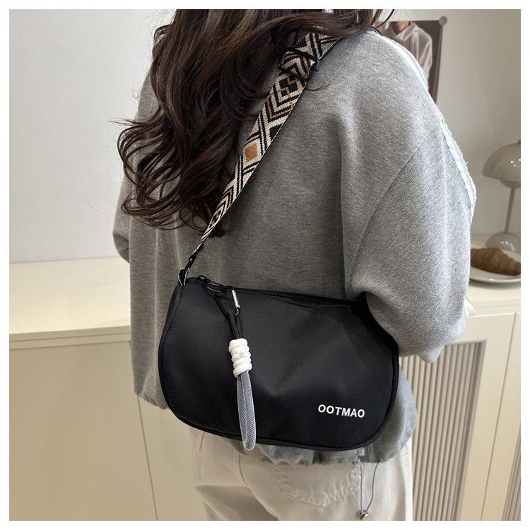 

Универсальная холщовая сумка кроссбоди с широким ремнем 2025 - Легкая, Вместительная, Повседневная наплечная сумка. чёрный