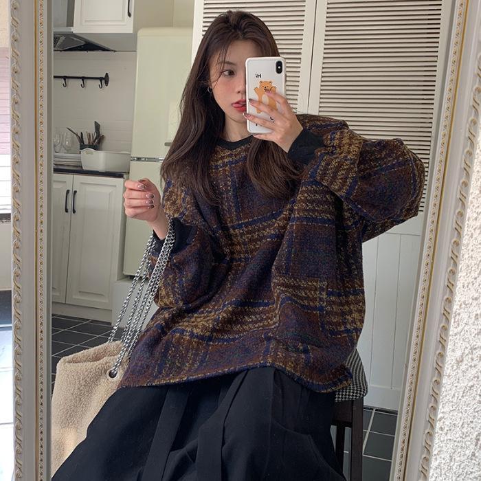 2023 Retro Hong Kong Color Block Wool Hoodie: Women's Loose Casual Round Neck, Autumn/Winter