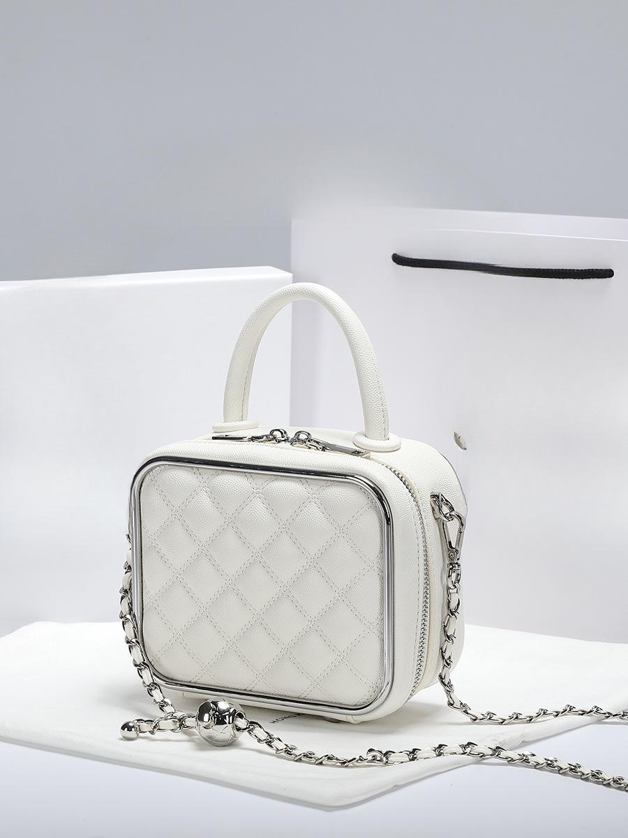 

Women s Foreskin High-end Box Bag Hand-held Makeup Bag Diamond Chain Crossbody рожевий