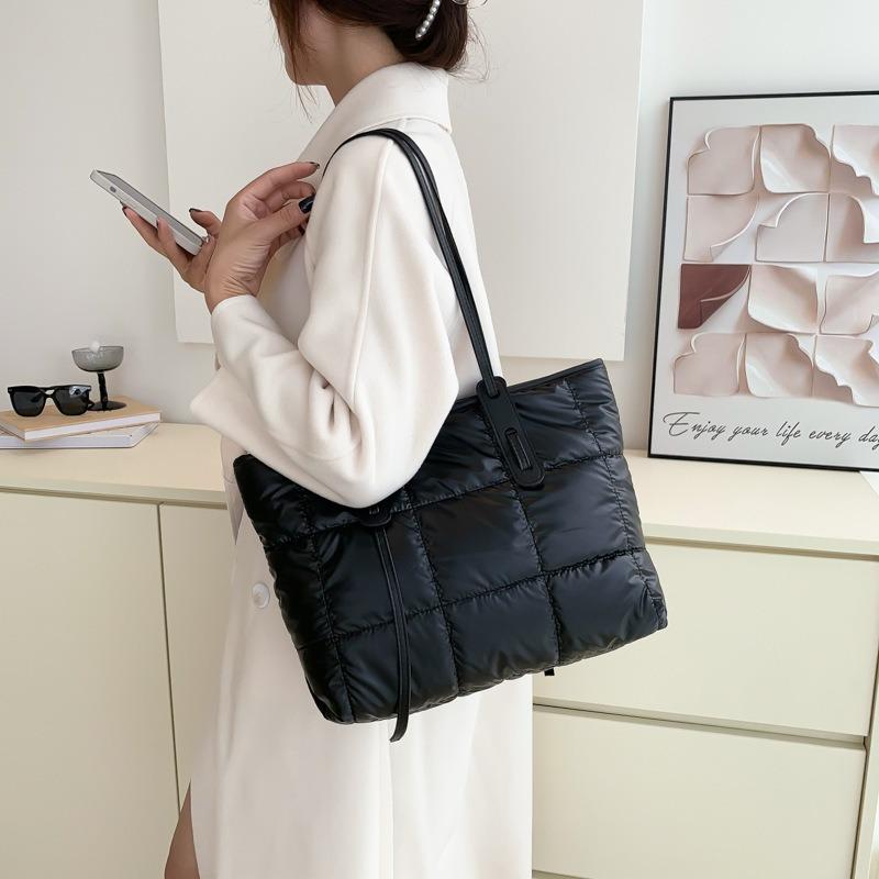 Space Cotton Bag Women's New Autumn and Winter Retro Casual Warm Down Bag Single Shoulder Handbag Large