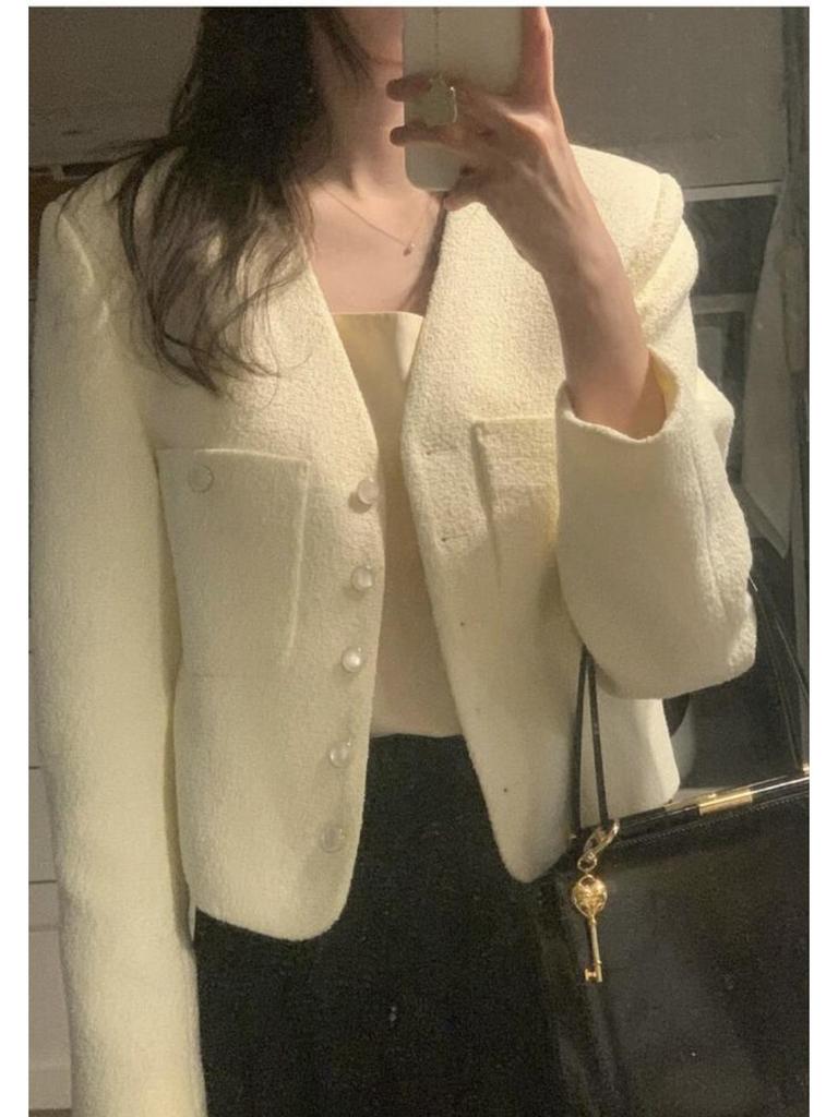 Elegant Korean Autumn/Winter Fashion: High-End Short Shoulder Long-Sleeve Women's Jacket