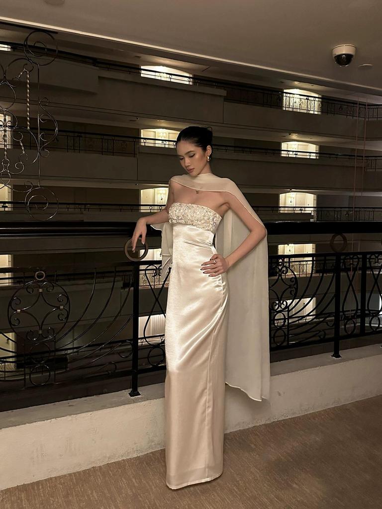 2026 New Style Sequined Strapless White Evening Gown with Shawl - Slimming & Elegant