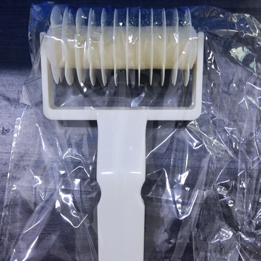 Plastic Lattice Cutter & Dough Roller for Pizza, Cookie, or Pie Crusts