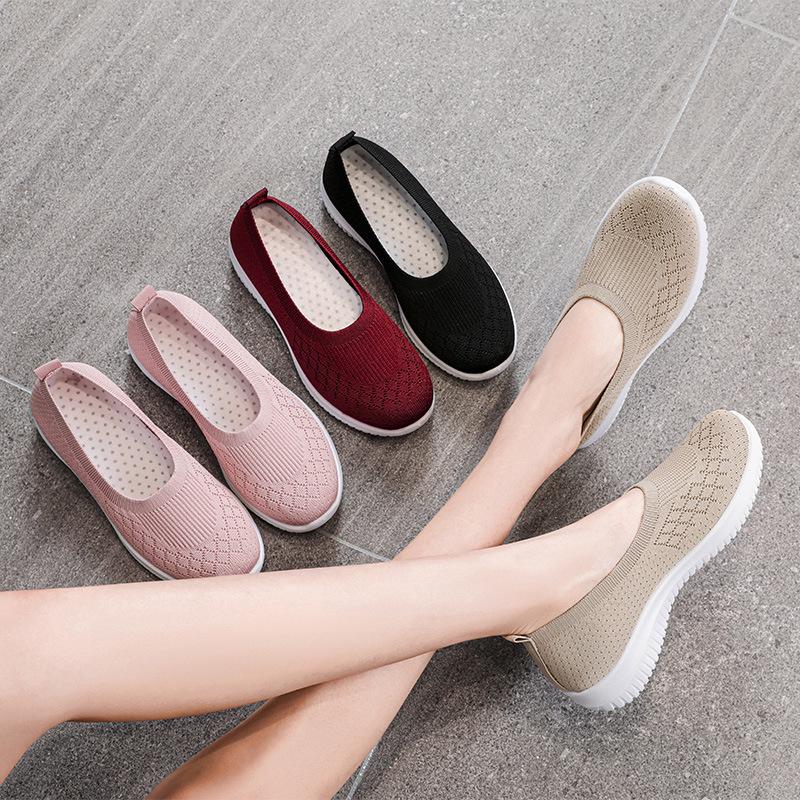 Breathable Women's Slip-On Cloth Shoes for Middle-Aged and Elderly - Large Size, Shallow Opening