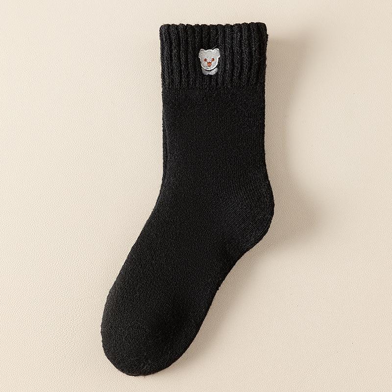 Embroidered Bear Socks Medium Tube Socks Season Warm Wool Socks Piled And Thickened Terry Cute Cartoon Stockings