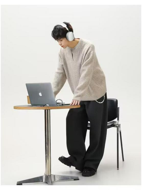 Men’s Retro V-Neck Cable Knit Sweater - Loose Fit, Solid Color, Autumn/Winter Pullover