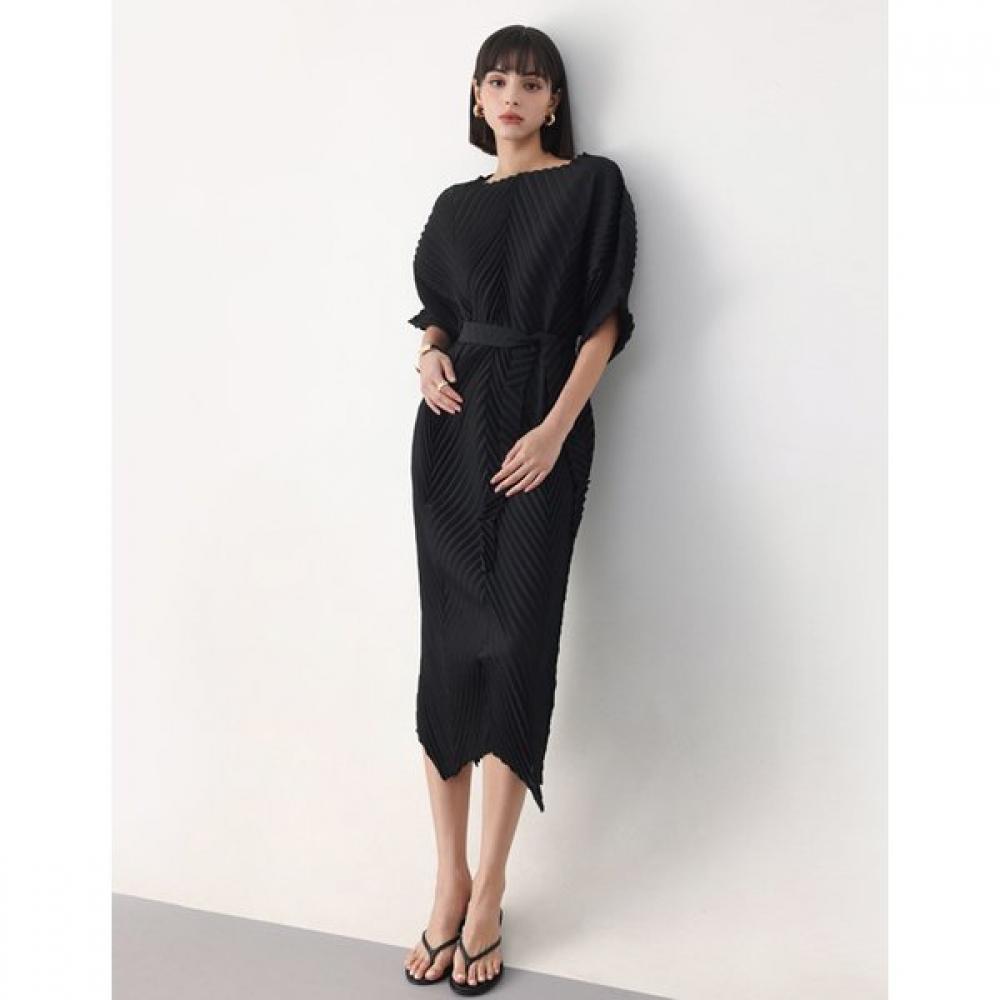 Brandname Diamond Pleats Dress