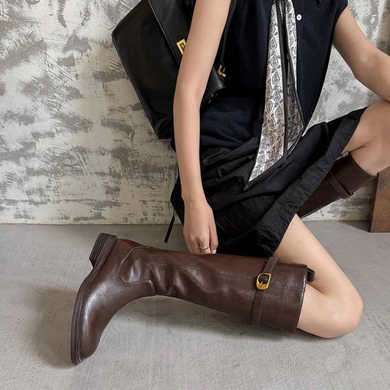 Autumn and Winter Women's Leather High Boots Cowhide Medium Heel Large Size Women's Boots New Round Head Versatile Comfortable Martin Boots Women