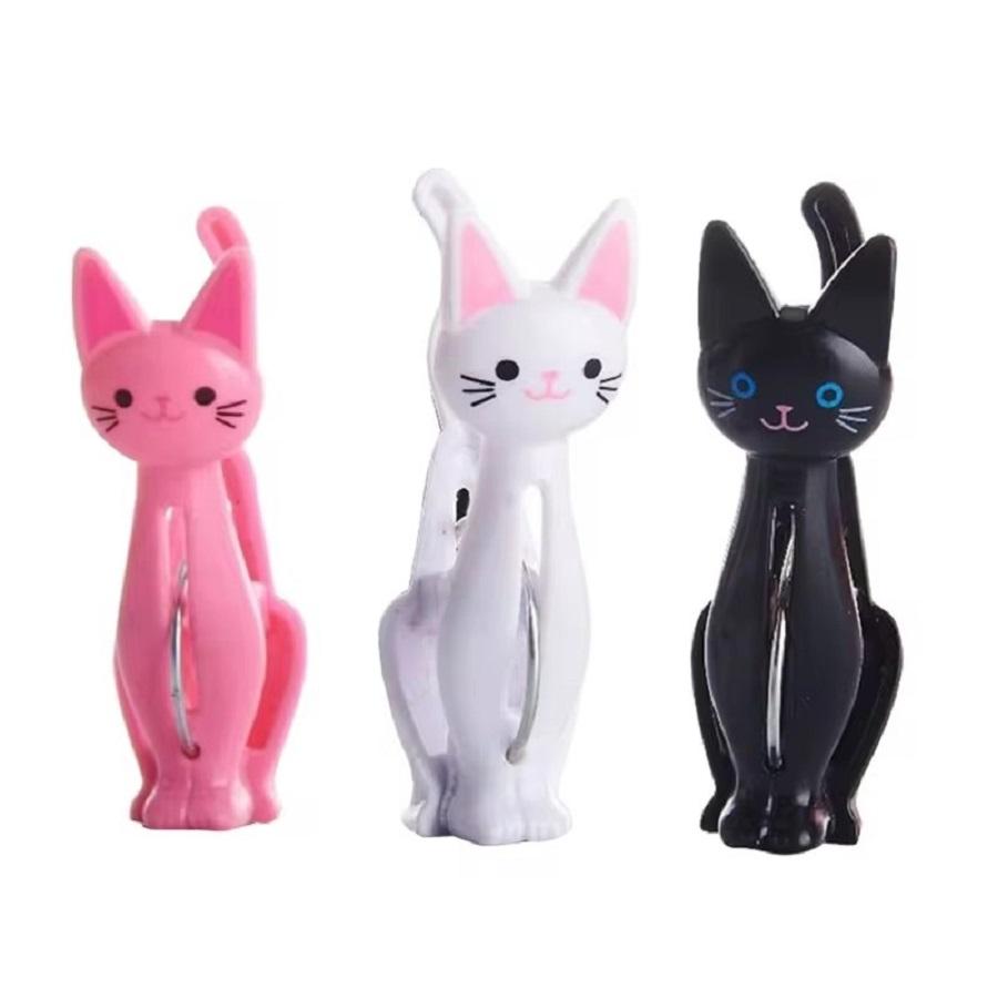 4Pcs Cute Cats Plastic Clothes Pegs Clothespins Cartoon Beach Towel Clips Bed Sheet Socks Windproof Laundry Pins
