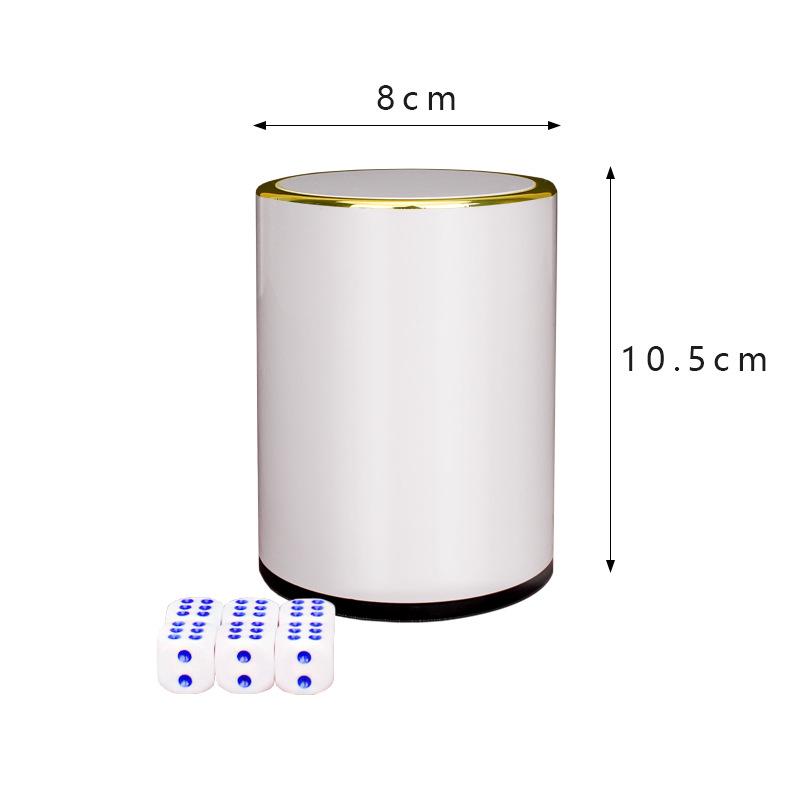 Hochwertiges personalisiertes Würfelbecher-Set: Trendiger Bar-Shaker mit bunten Würfeln, perfekt für Spiele und Wettbewerbe