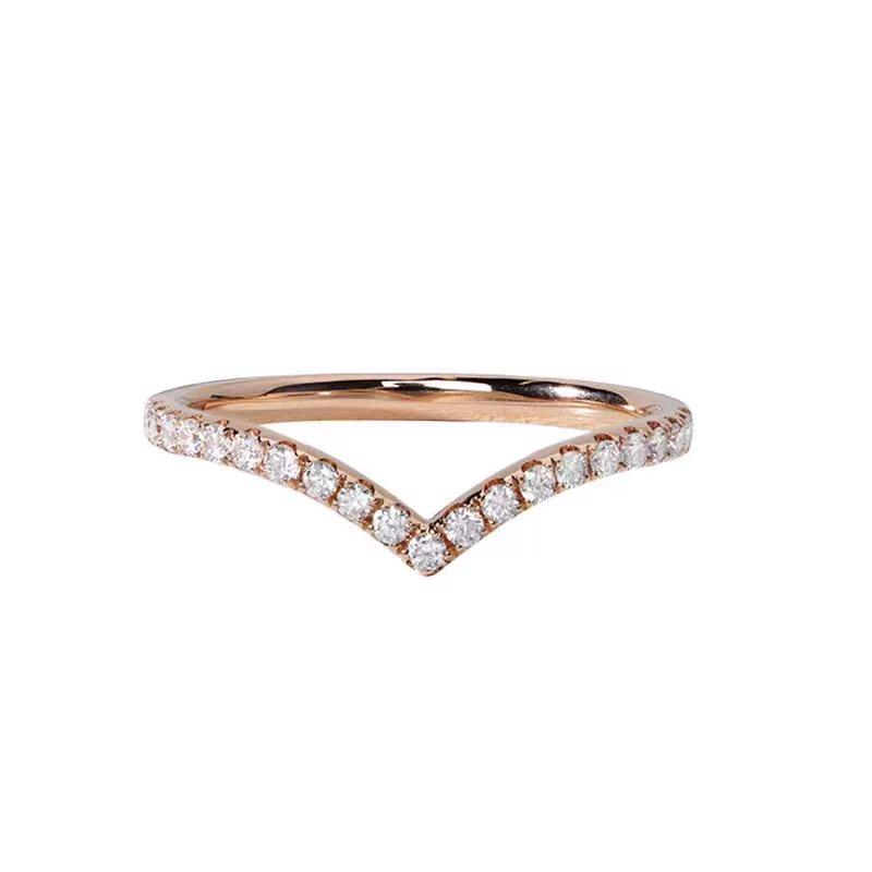 Women's 18K White Gold V-shaped Zirconia Pinky Ring with Micro-Paved Diamonds