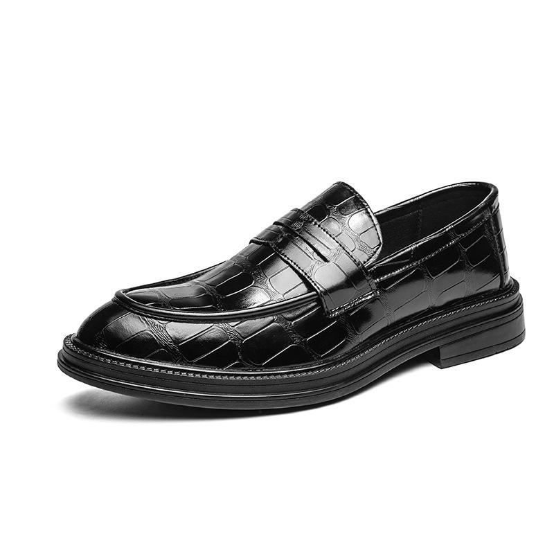

Korean version of business British large size small leather shoes lazy black overfoot leather shoes men s casual loafers 37