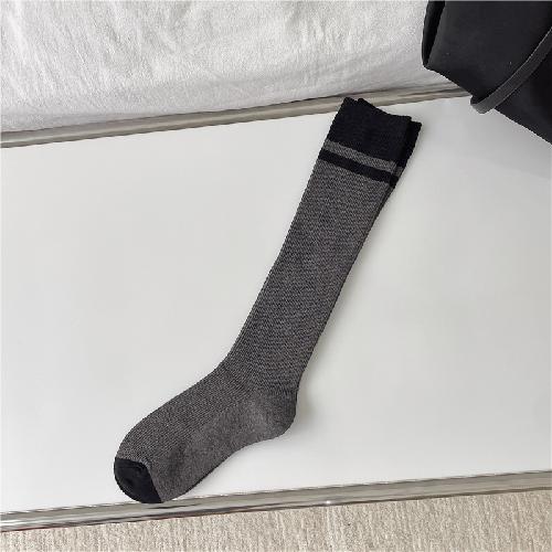 

Vintage Women Stockings Casual Striped Knee Socks Stockings JK Japanese Style Cotton Knitted Long Socks Stocking Autumn Winter One Size чёрный