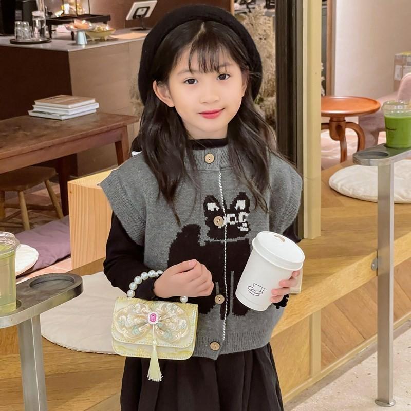 And Versatile Elegant Childrens Handbag With Chic Chain Detail And Charming Scenery Print