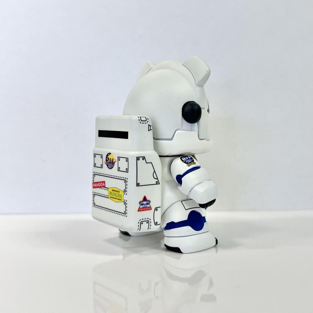 PANGDA Space Suit Version Painted Complete Figure (White) Die-cast