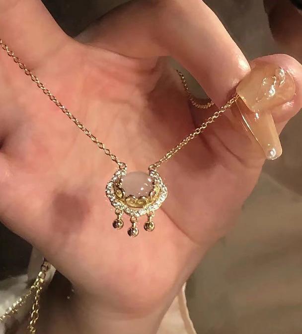 Sparkling cute~ Spot autumn necklace women's light luxury niche design temperament to give girlfriend gift necklace